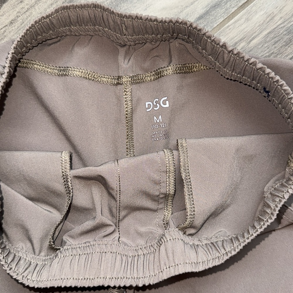 Boys DSG khaki cargo joggers. Lightweight. Size M. - Picture 6 of 7